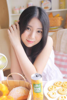 沙滩比基尼泳衣